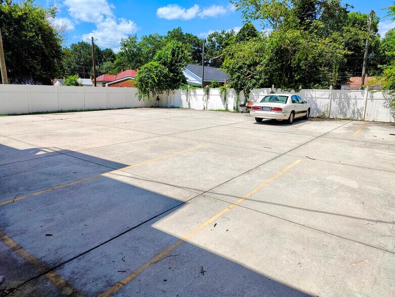 More Photos Of 814 Sunset Ave, Rocky Mount Apartments For Sale