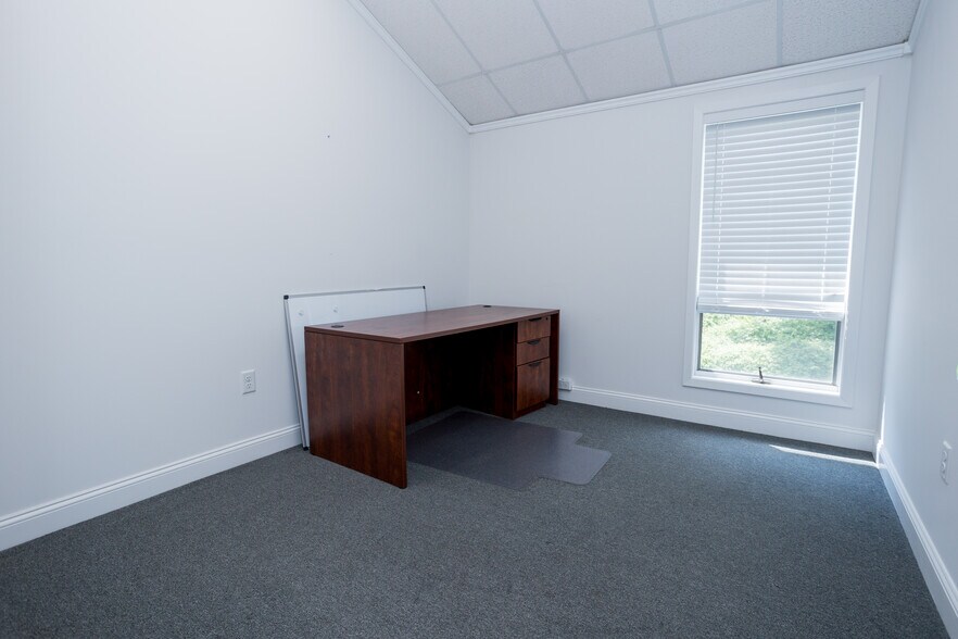 More Photos Of 115 US HIGHWAY Route 46 West, Mountain Lakes Medical For Sale