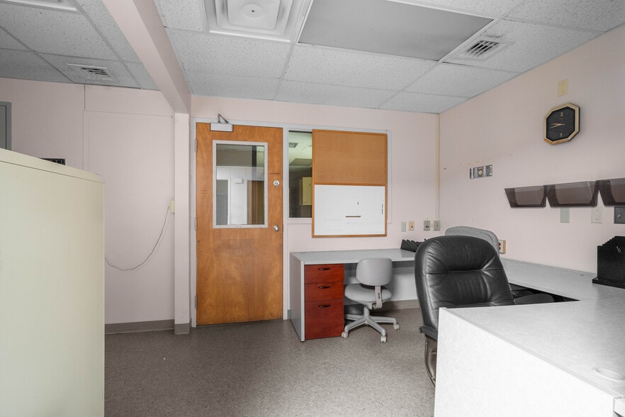 More Photos Of 94 Hospital St, Ridgway Specialty For Sale