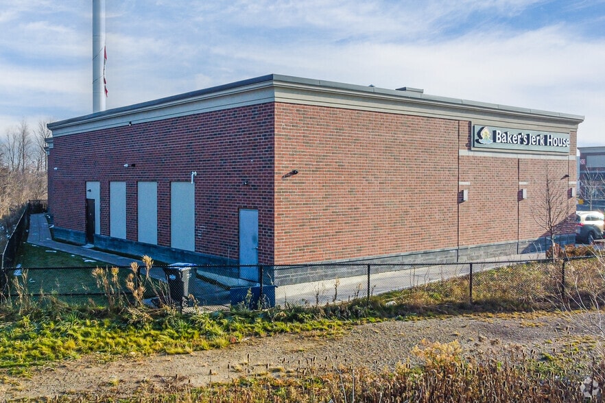 More Photos Of 40 Rivermont Rd, Brampton General Retail For Lease