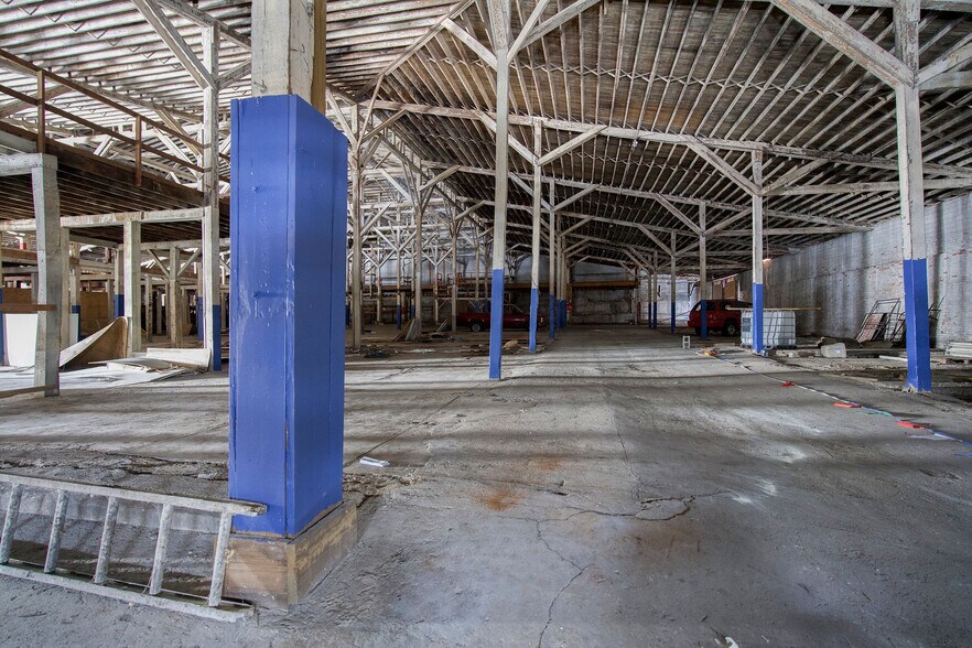 More Photos Of 221 S Walnut Ave, Sidney Warehouse For Sale