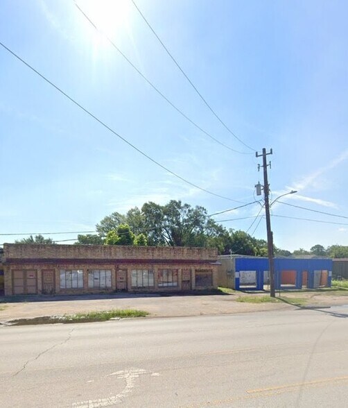 Primary Photo Of 5107 Telephone Rd, Houston Auto Repair For Sale