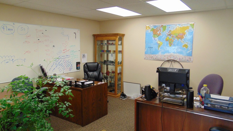 More Photos Of 1195 N Spring Creek Pl, Springville Showroom For Sale