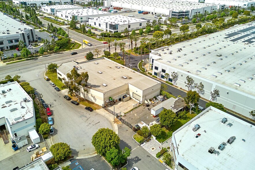 More Photos Of 1195 W Victoria St, Compton Warehouse For Lease