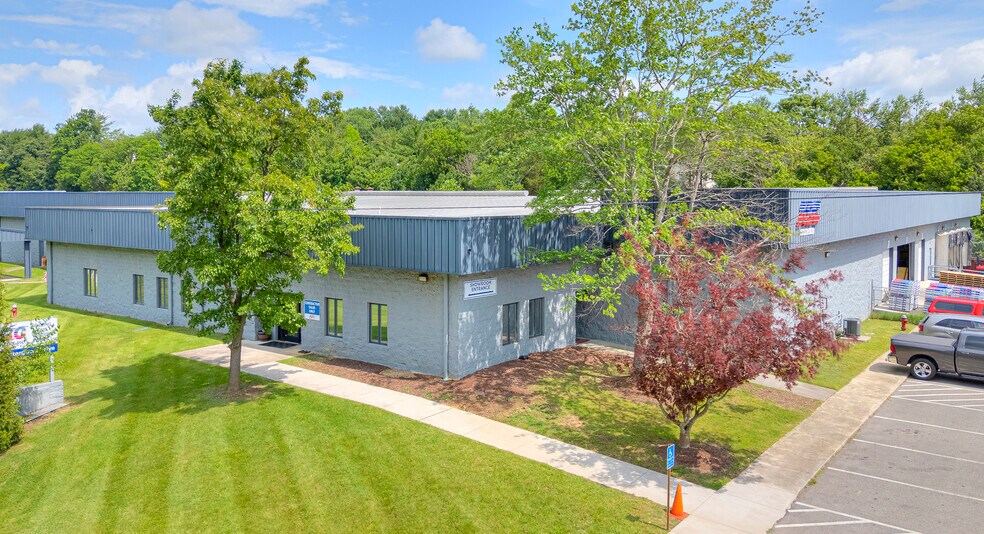 More Photos Of 700 Scattergood Dr NW, Christiansburg Distribution For Lease
