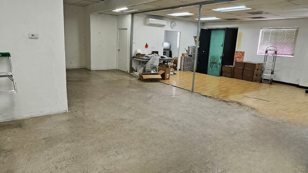 More Photos Of 929 E 14th St, Los Angeles Warehouse For Lease