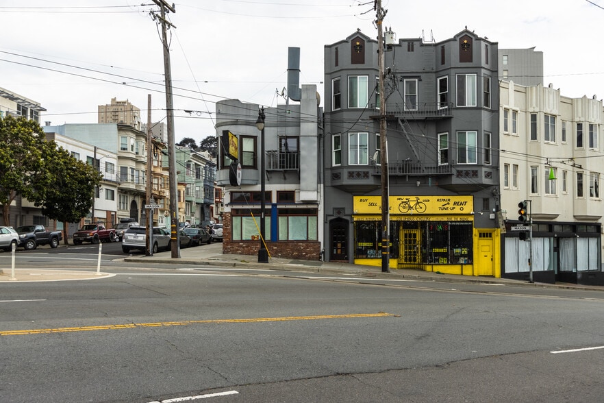 More Photos Of 800 Greenwich St, San Francisco Storefront Retail Residential For Lease
