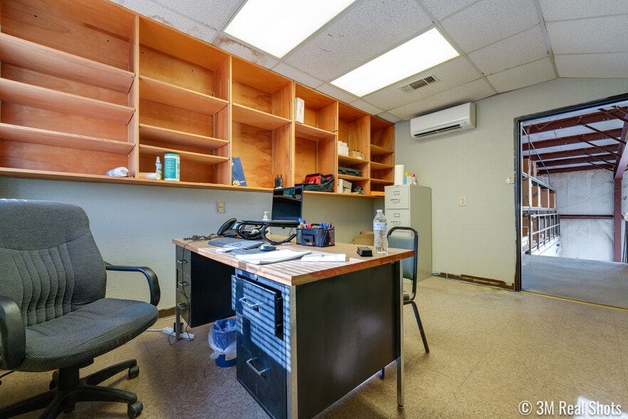 More Photos Of 914 Arroyo St, San Angelo Warehouse For Lease