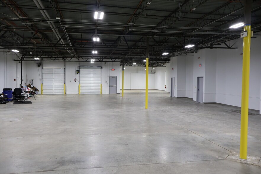 More Photos Of 5345 Oakbrook Pky, Norcross Industrial For Sale