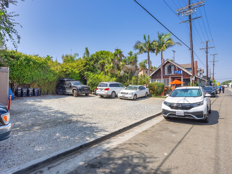 More Photos Of 1909 Pacific ave, Venice Land For Sale