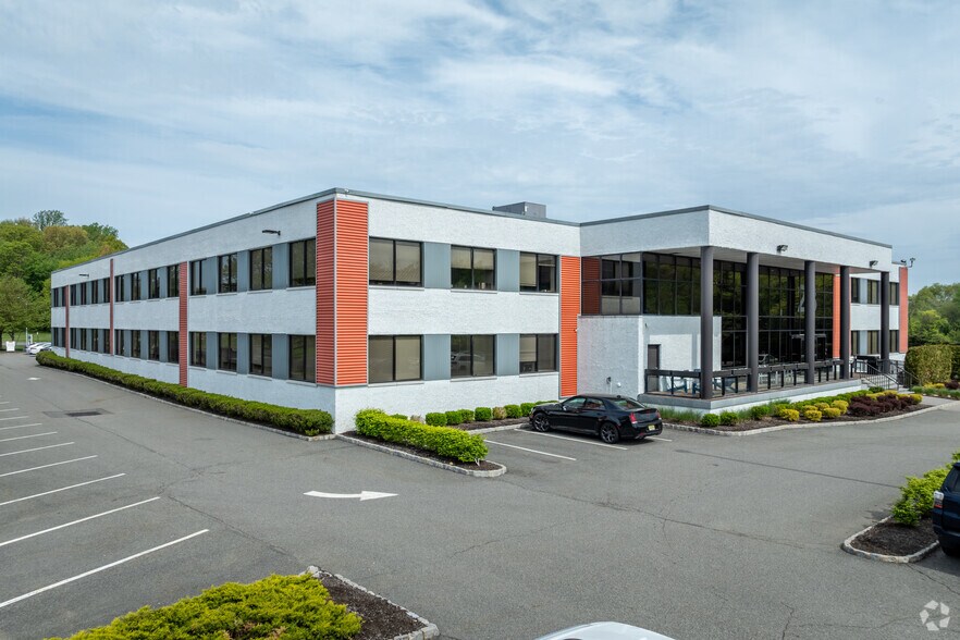 Primary Photo Of 23 Vreeland Rd, Florham Park Office For Lease