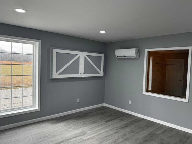 More Photos Of 141 Parham Blvd, Tullahoma Self Storage For Lease