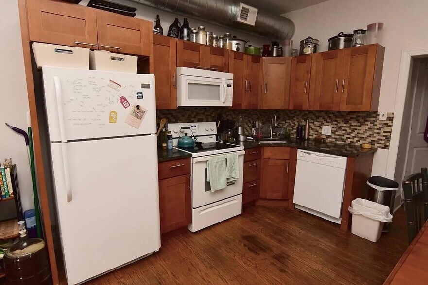 More Photos Of 211 S 45th St, Philadelphia Apartments For Sale