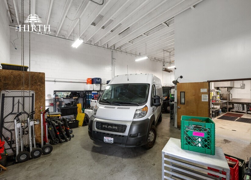 More Photos Of 2321 Filbert St, Oakland Warehouse For Sale