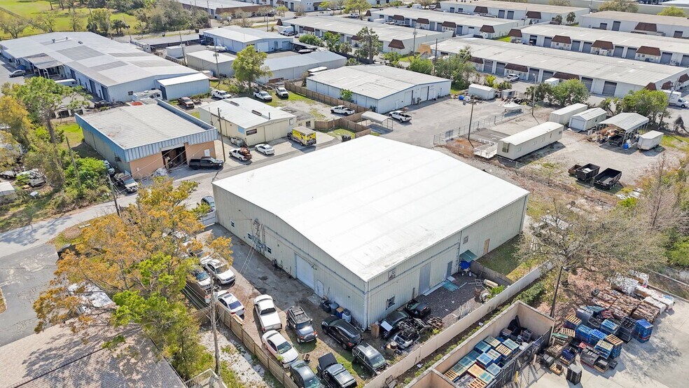 More Photos Of 9161 131st Pl N, Largo Warehouse For Lease