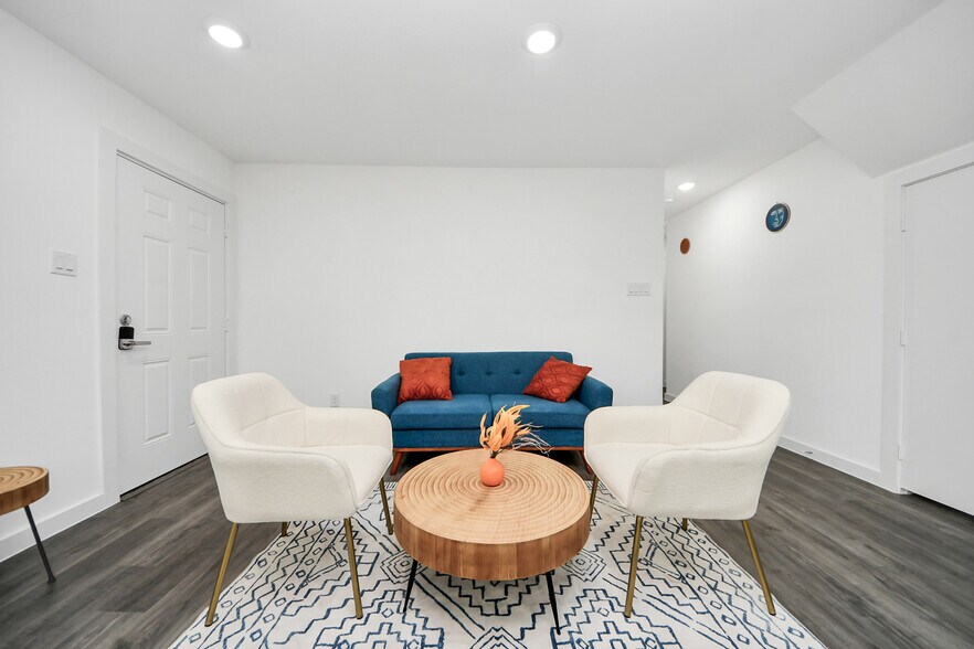 More Photos Of , Houston Multifamily For Sale