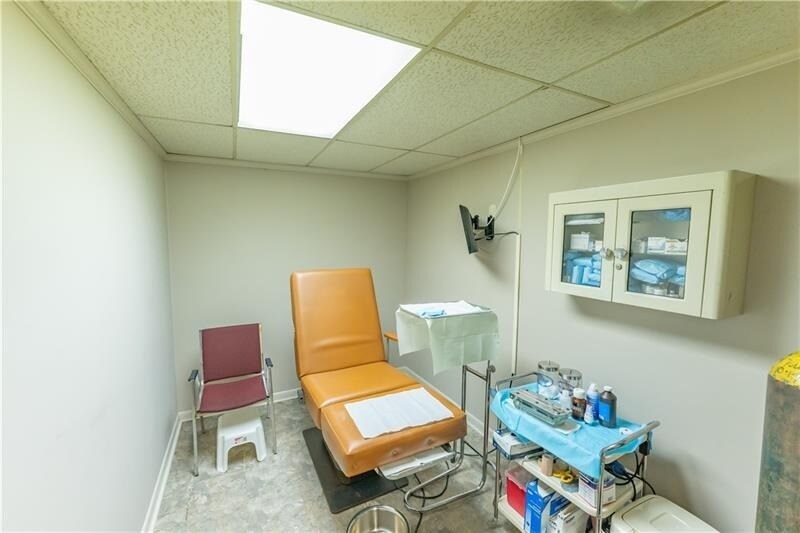 More Photos Of 4064 William Penn Hwy, Murrysville Medical For Lease