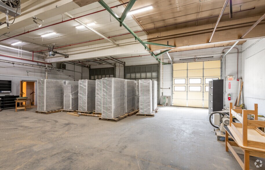 More Photos Of 365 Main St, Townsend Warehouse For Lease