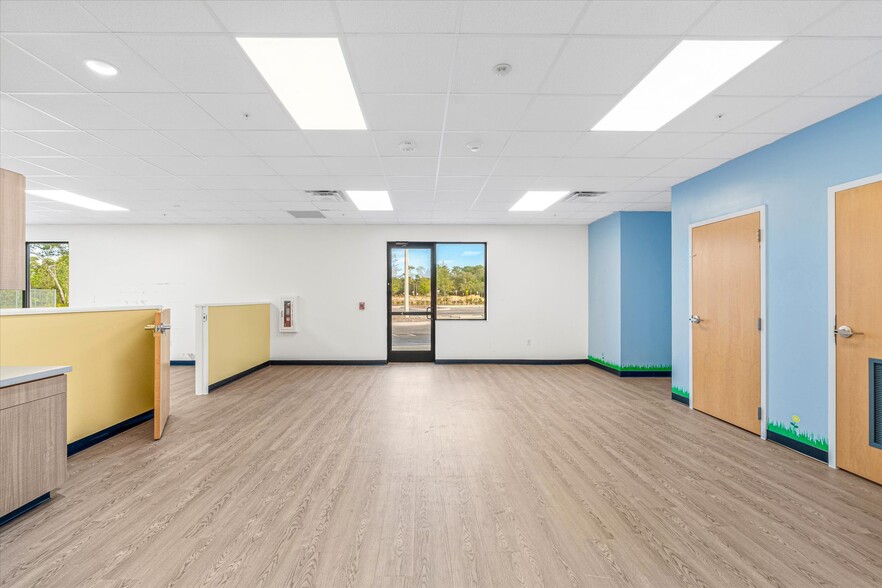 More Photos Of 481 Shores Blvd, Saint Augustine Daycare Center For Lease