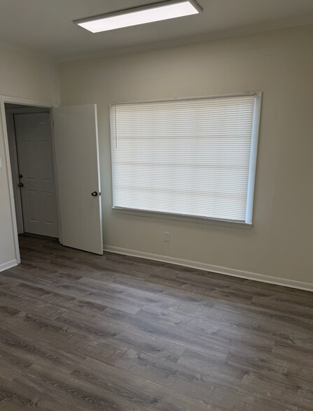 More Photos Of 1806 Hayward Ave, Chesapeake Loft Creative Space For Sale
