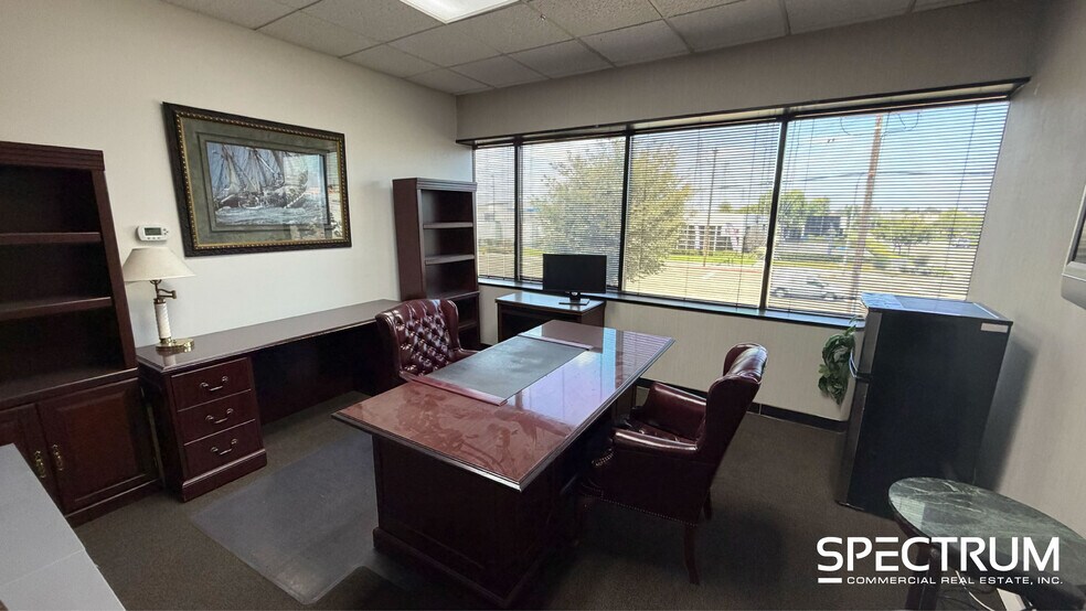More Photos Of 1575 N Main St, Orange Warehouse For Sale