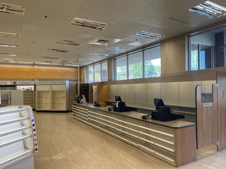 More Photos Of 100 S 3rd St, Conneaut Lake Drugstore For Lease