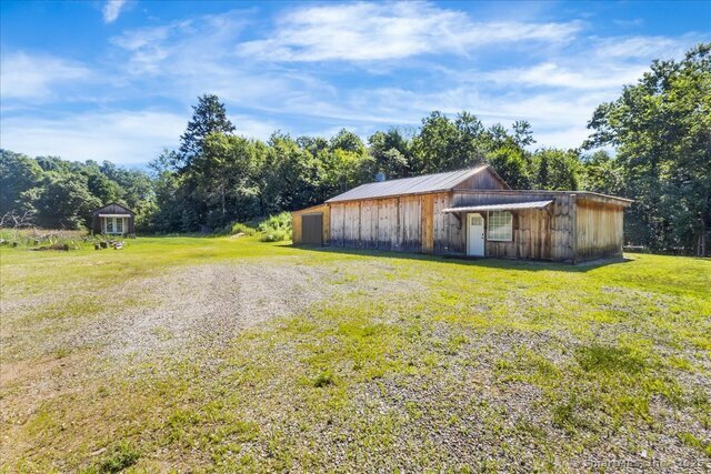 More Photos Of 377 N Canterbury Rd, Canterbury Manufacturing For Lease