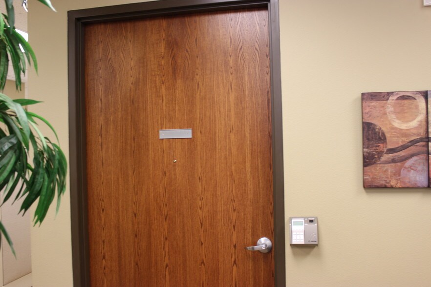 More Photos Of 105 1st St SE, Minot Apartments For Lease