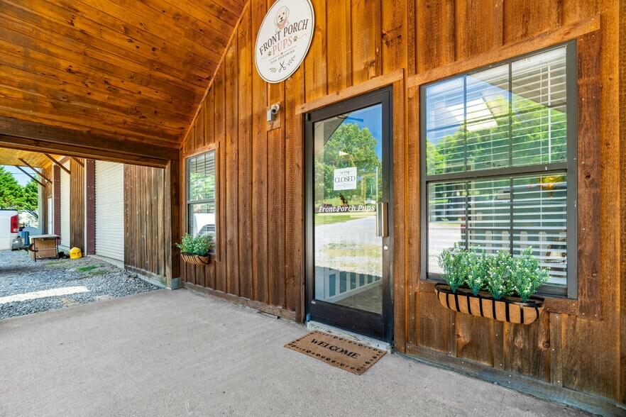 More Photos Of 2005 Boyds Creek Hwy, Sevierville Warehouse For Sale