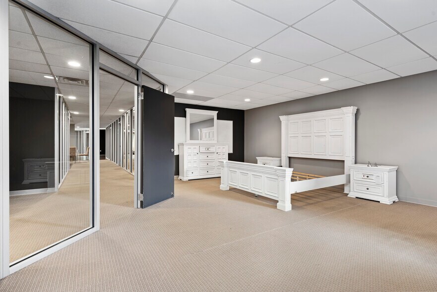 More Photos Of 403-405 N 2nd St, Harrisburg Office For Sale