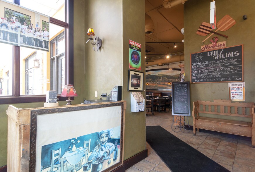 More Photos Of 1565 W 75th St, Woodridge Restaurant For Sale