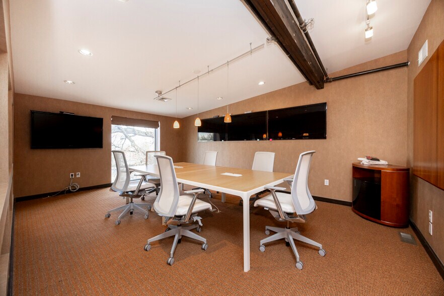 More Photos Of 232 Conestoga Rd, Wayne Office For Sale