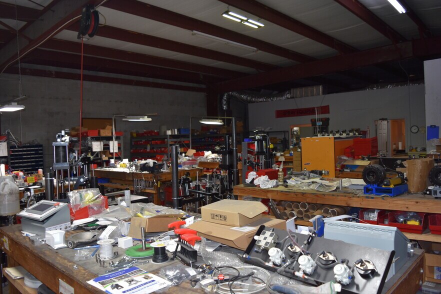 More Photos Of 11715 87th St N, Largo Warehouse For Sale