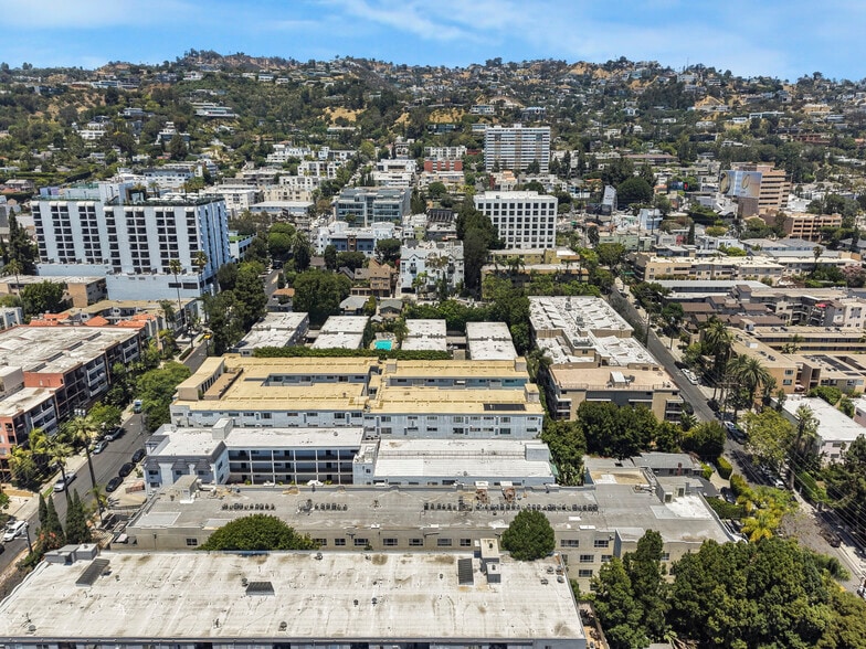 More Photos Of 939 Palm Ave, West Hollywood Apartments For Sale