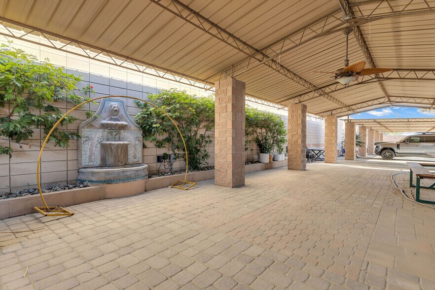 More Photos Of 81500 Industrial Pl, Indio Warehouse For Sale