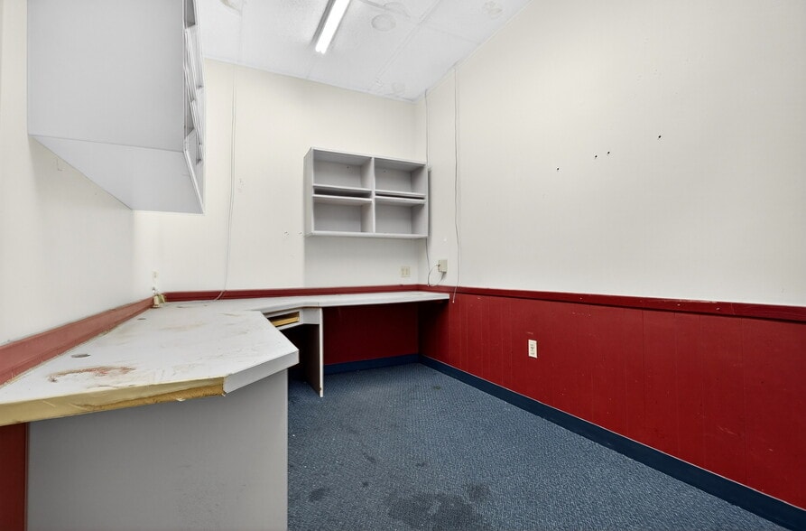 More Photos Of 4127-4141 Mayfield Rd, South Euclid Office For Sale