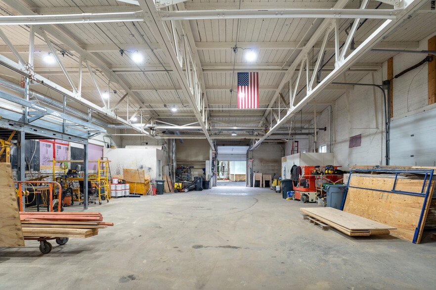 More Photos Of 72 S Kimball St, Haverhill Warehouse For Sale