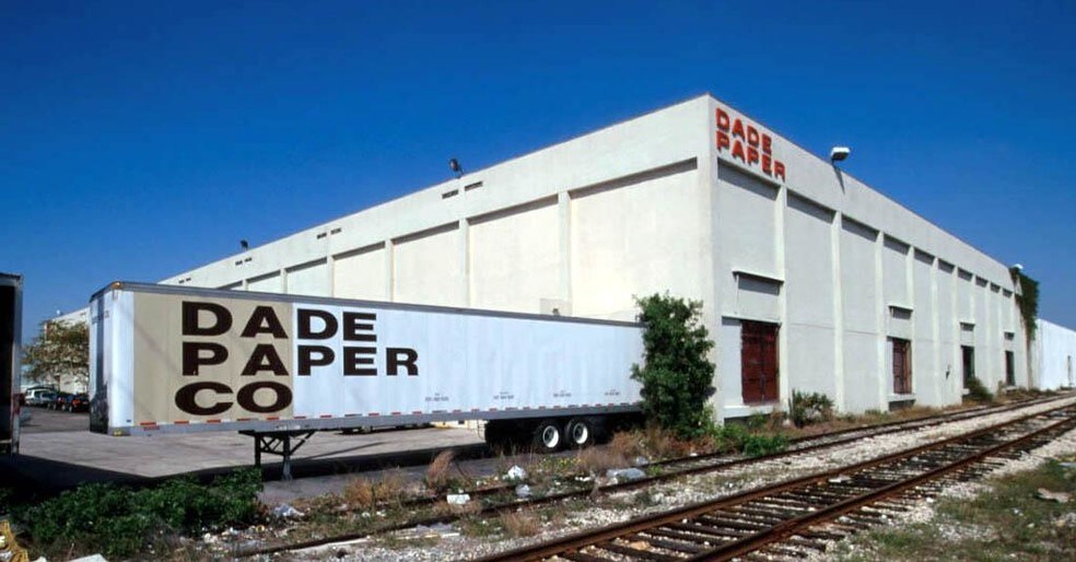 More Photos Of 2323 NW 72nd Ave, Miami Manufacturing For Lease