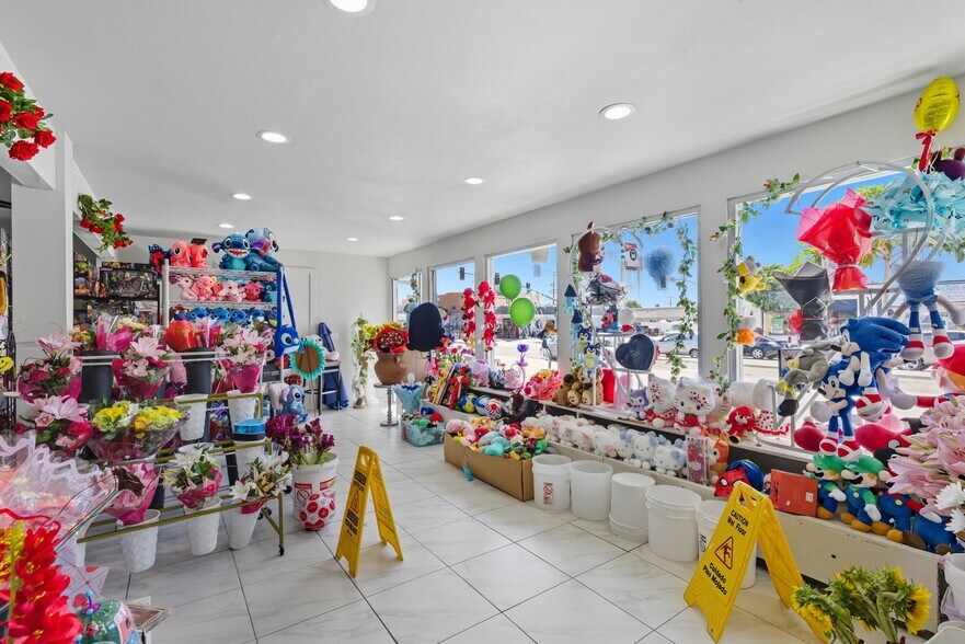 More Photos Of 4224-4228 El Cajon Blvd, San Diego Storefront Retail Residential For Sale