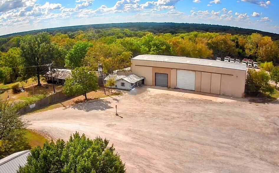 Primary Photo Of 8523 US 271S Hwy, Powderly Light Distribution For Sale