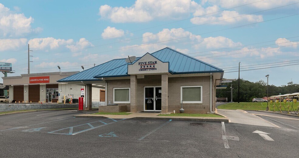 More Photos Of 3331 W Main St, Dothan Freestanding For Sale