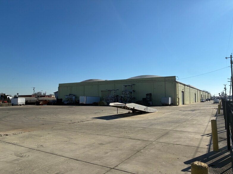 More Photos Of 1525-1580 Report Ave, Stockton Warehouse For Lease