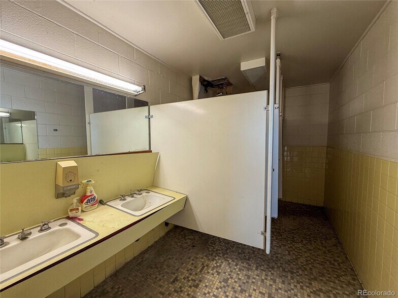 More Photos Of 550 Rose Ave, Burlington Industrial For Sale