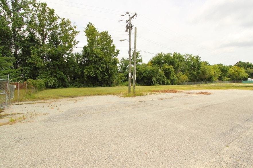More Photos Of 4030 Seaguard Ave, Portsmouth Warehouse For Lease