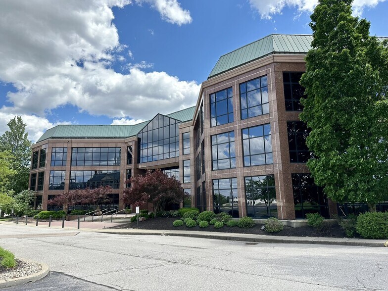 More Photos Of 30 Merchant St, Cincinnati Office For Lease