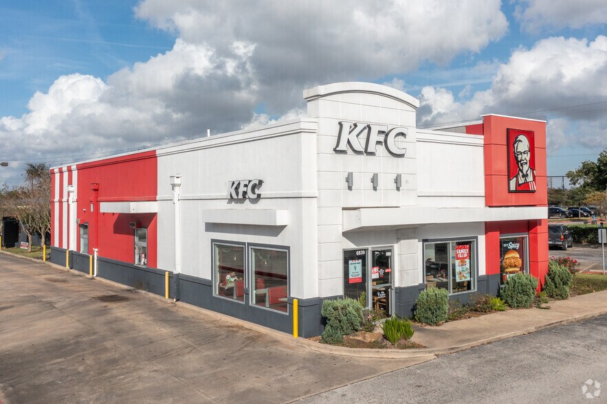 More Photos Of 6701-6831 Spencer Hwy, Pasadena Unknown For Lease