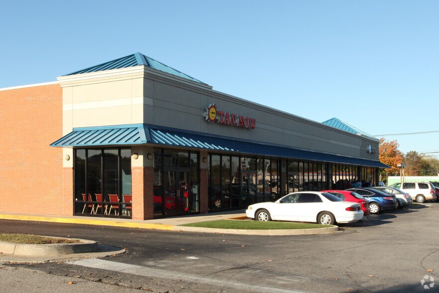 More Photos Of 6661 Dixie Hwy, Louisville Storefront For Lease