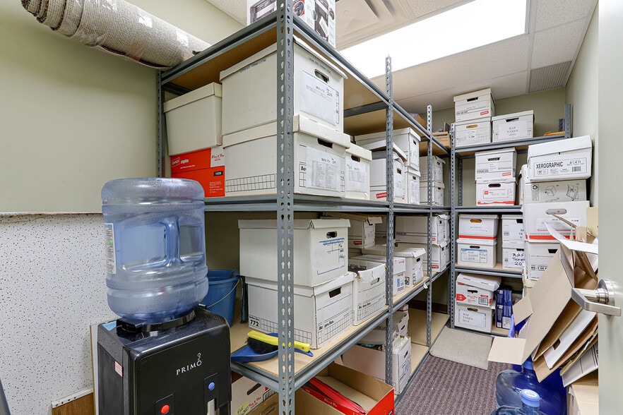 More Photos Of 12520 Horseshoe Way, Richmond Warehouse For Lease