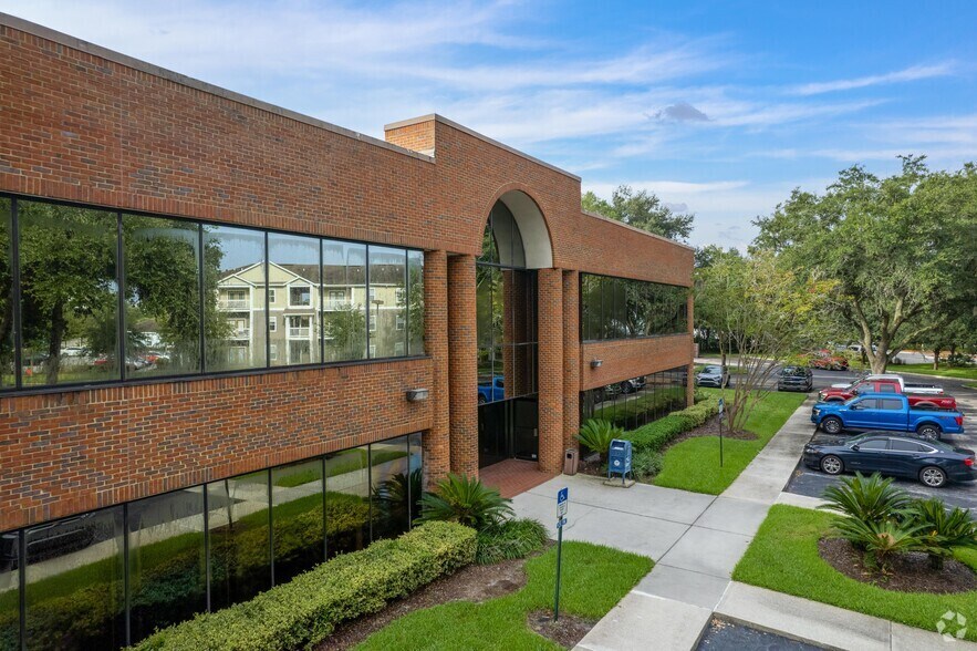 More Photos Of 7800 Belfort Pky, Jacksonville Medical For Lease