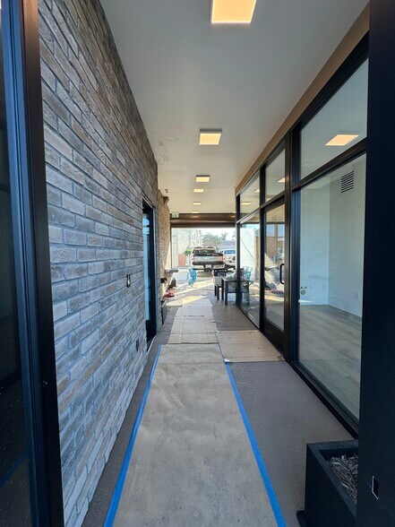 More Photos Of 5744 E 2nd St, Long Beach Storefront Retail Office For Lease